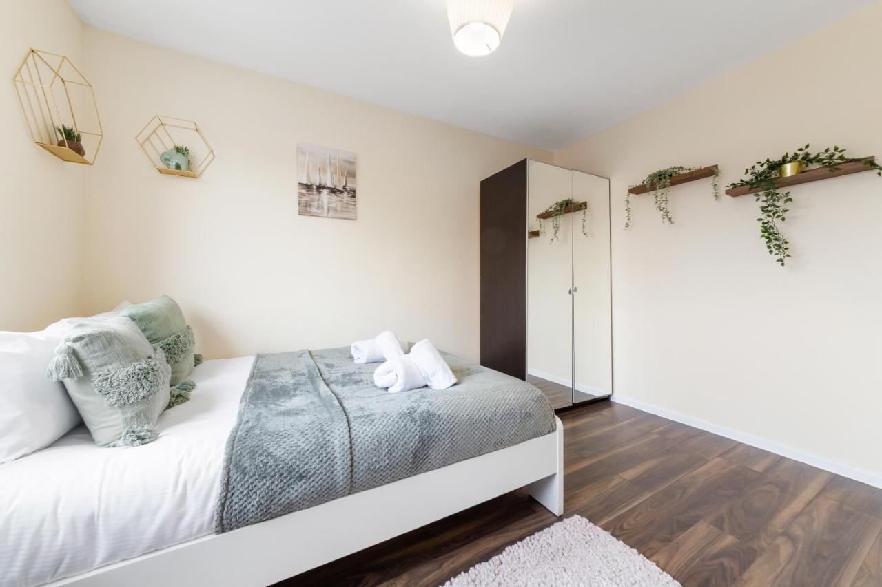 Twickenham Homes Isleworth Εξωτερικό φωτογραφία