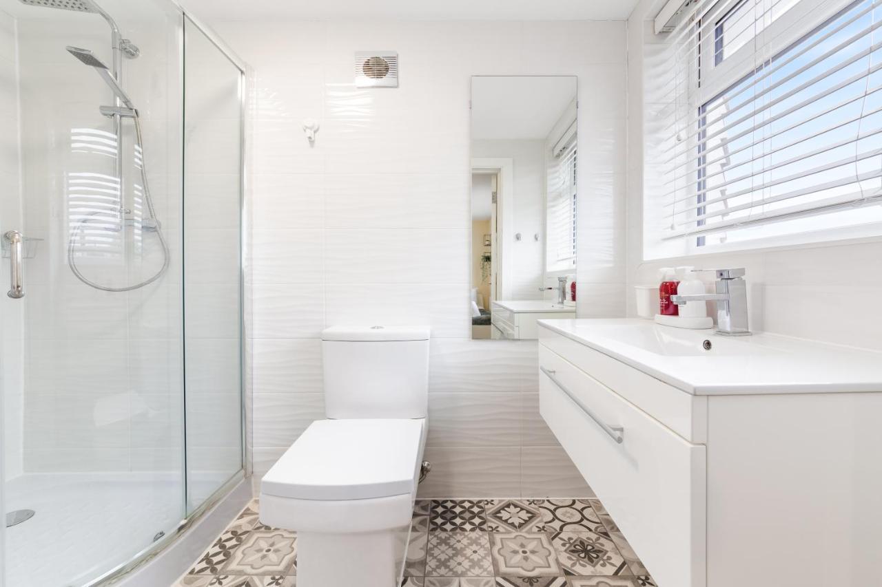 Twickenham Homes Isleworth Εξωτερικό φωτογραφία